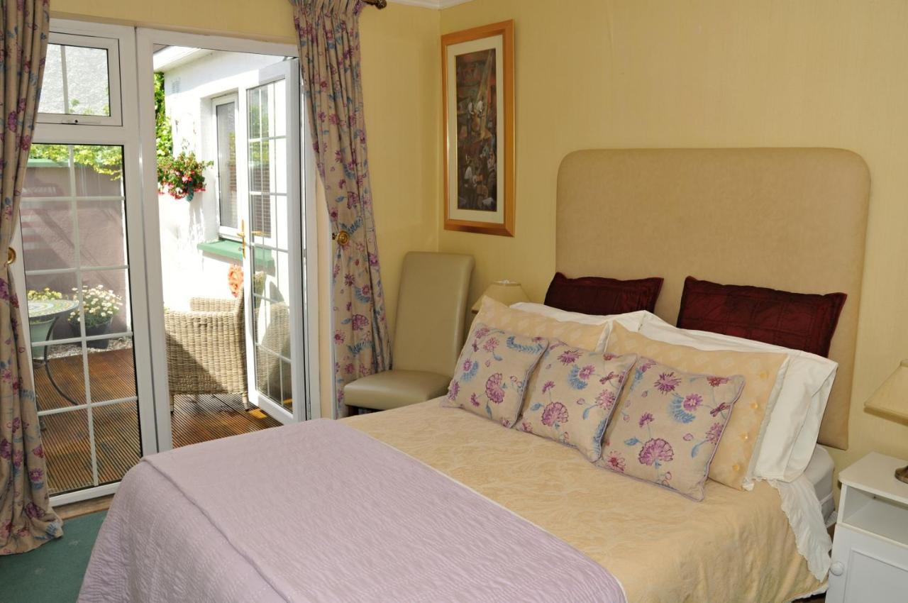 Cloneen House Bed & Breakfast Tramore Oda fotoğraf